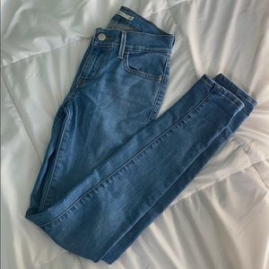 Levi jeans
